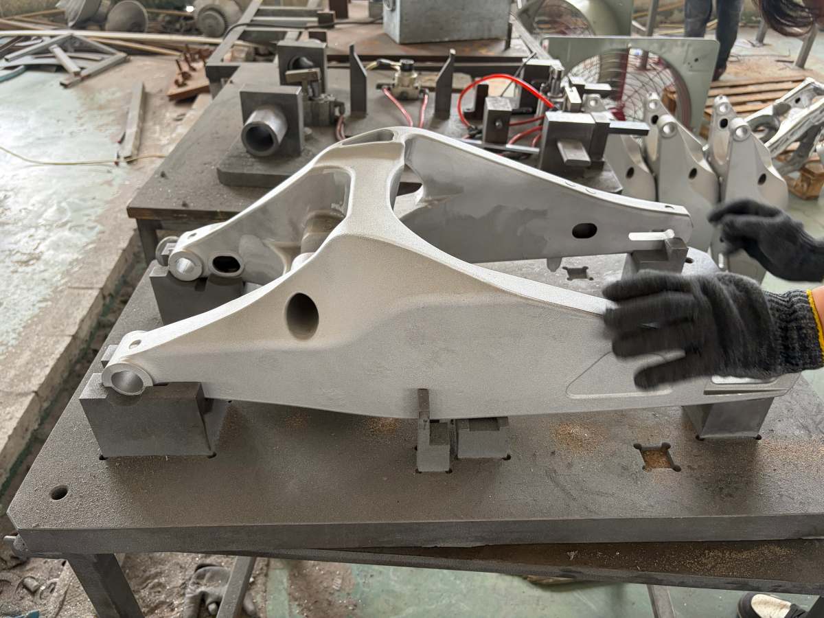 Ultra-thin racing motorcycle brackets and X-ray inspection