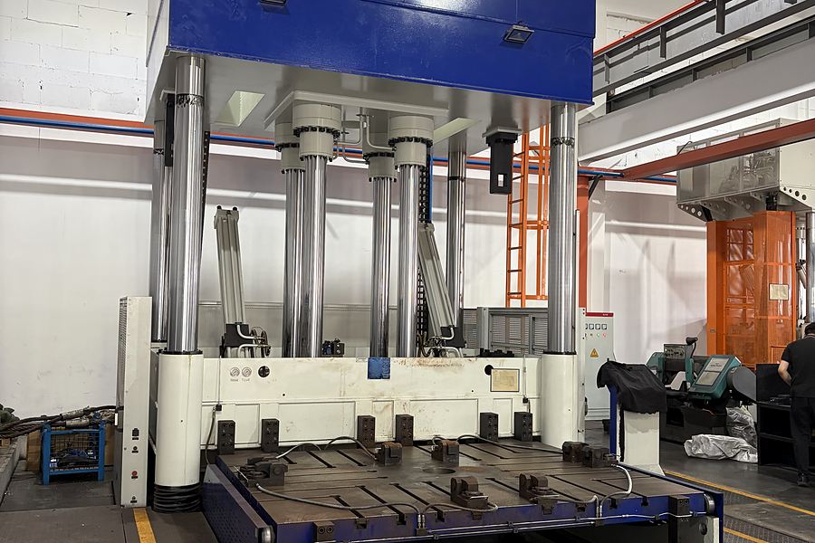 Precision die spotting machine for mold assembly