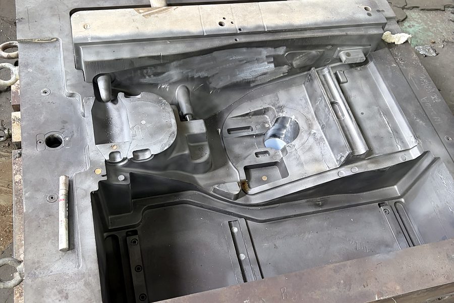 Precision mold cavity machining